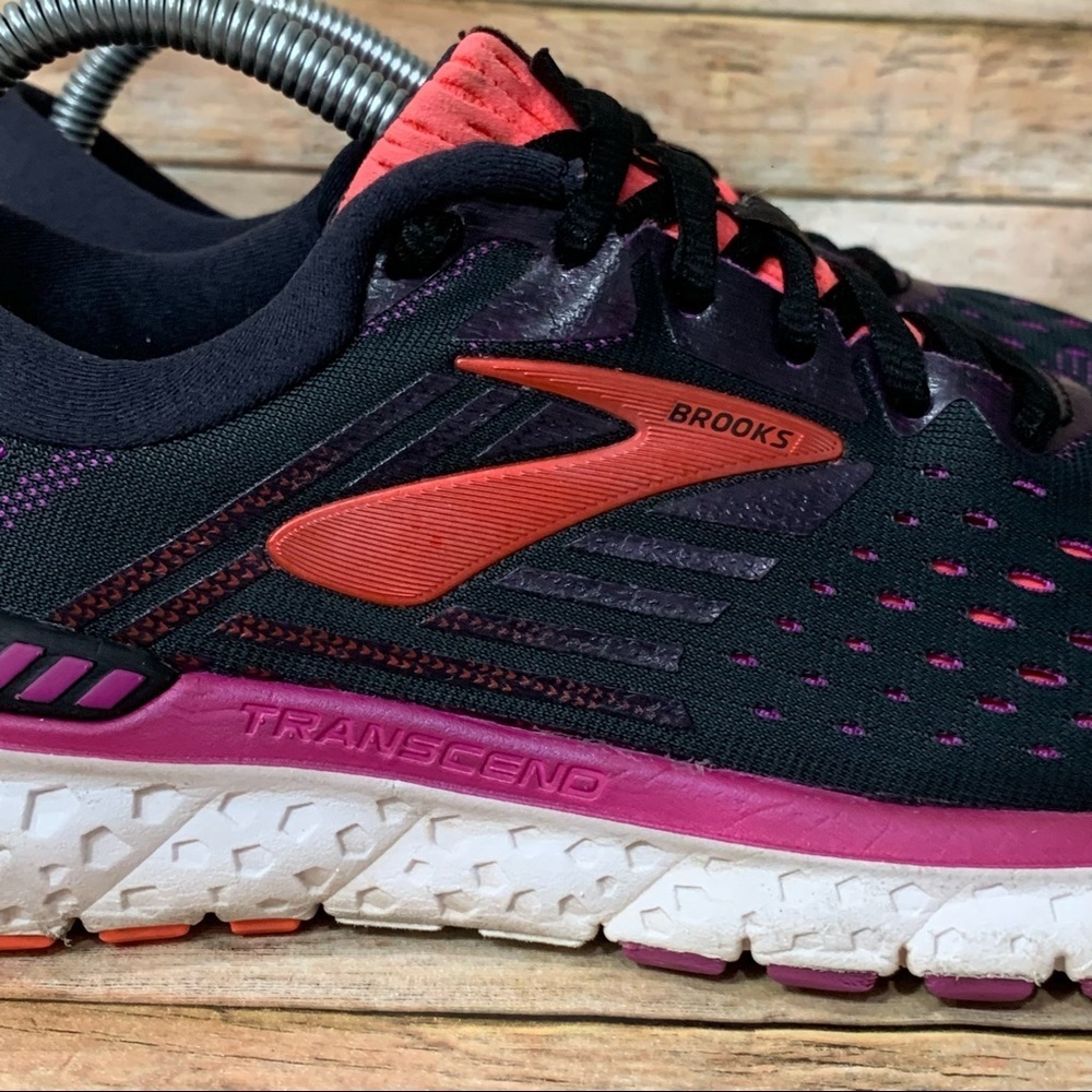 Brooks Transcend 6 Athletic Shoes - Picture 4 of 10
